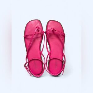 Pink vegan leather sandals with adjustable straps Vida by Cushionaire size 8.5